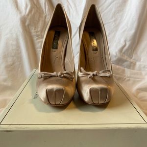 BCBG ballet pump